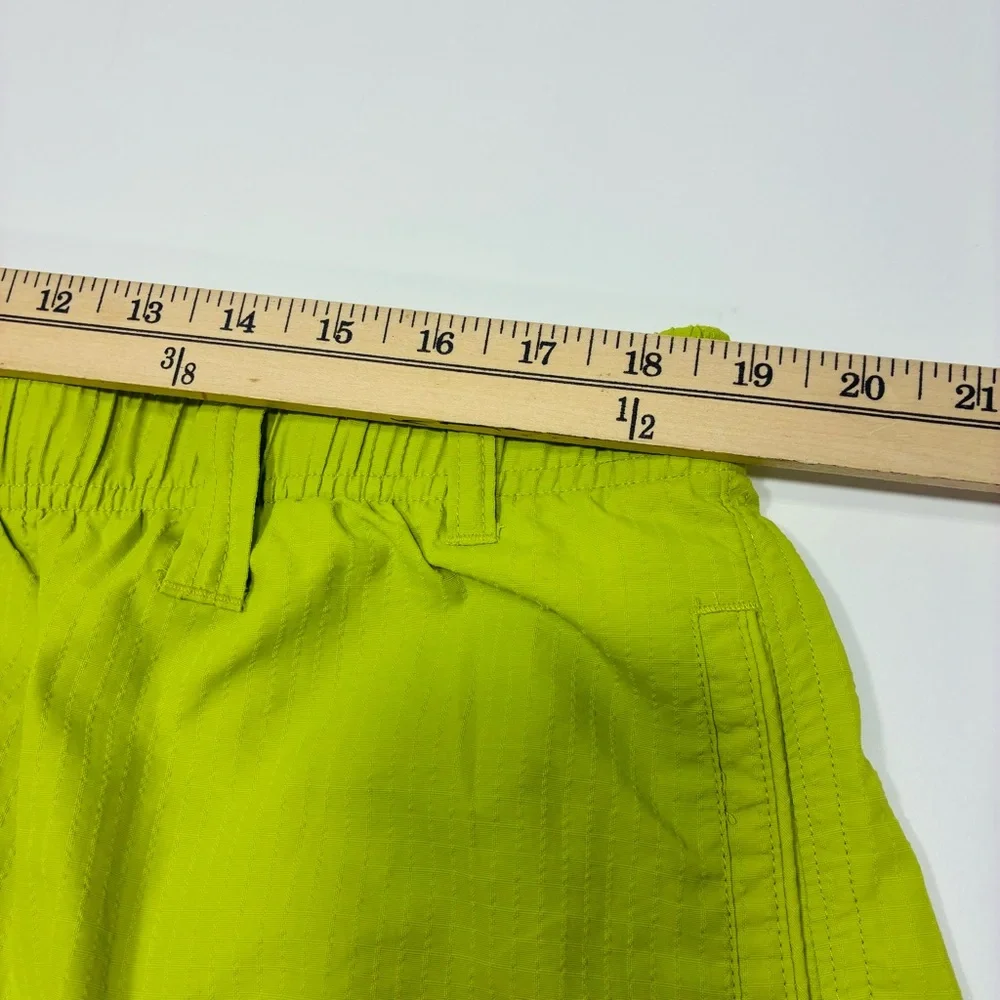 Tommy Bahama Men Swimming Trunks Size XL Green 100% Nylon Elastic Waist lined‎